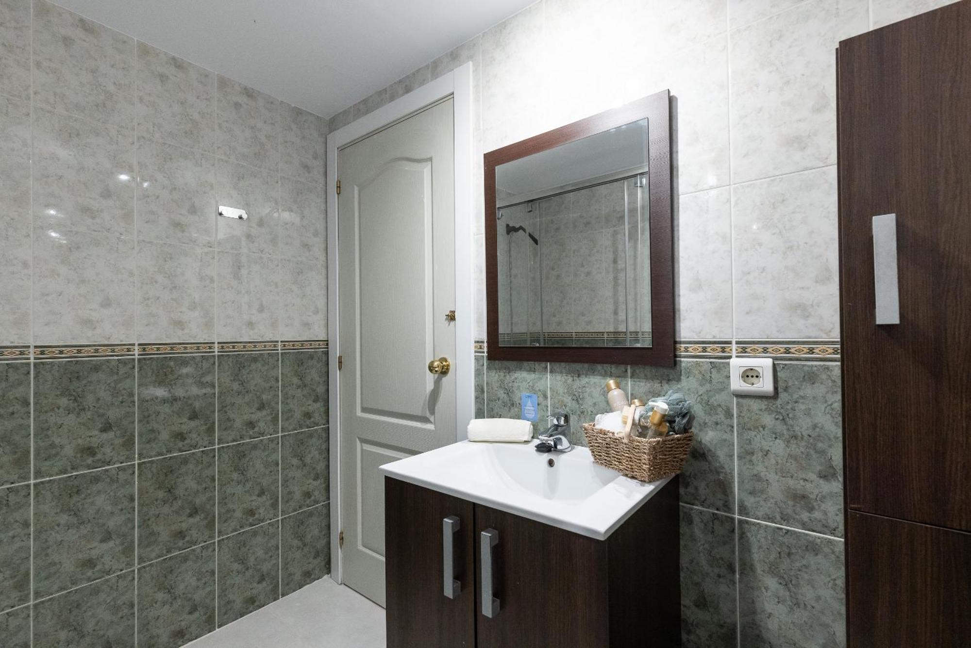 Uhc Rodas Apartments Salou Room photo