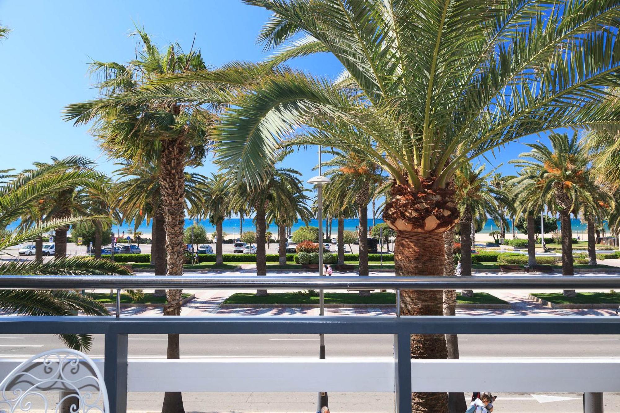 Uhc Rodas Apartments Salou Room photo